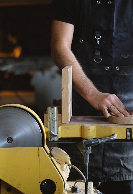 Selecting a Belt Sander for Knife Making: A Practical Guide