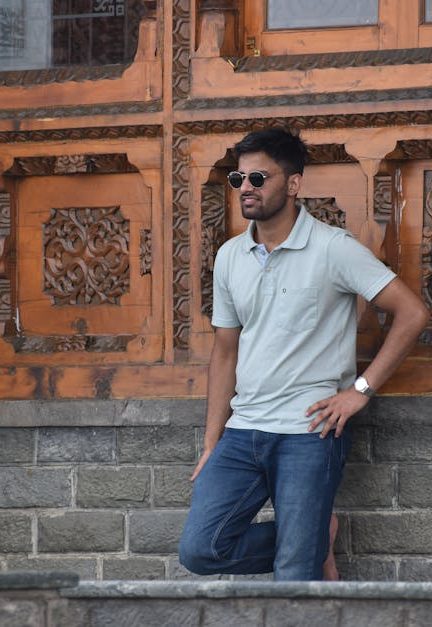 Best Jeans Kurta for Men: 2024 Style and Fabric Guide