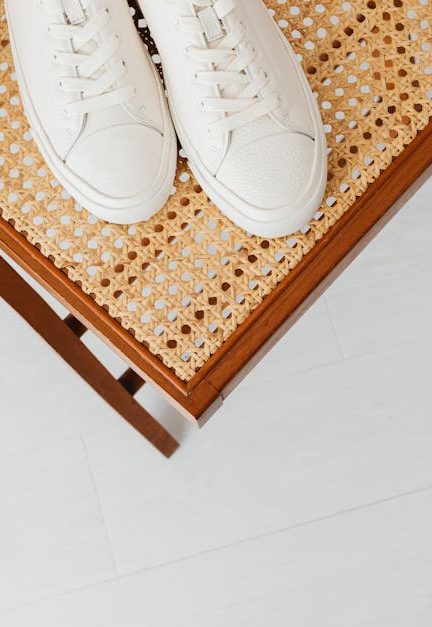 Best Sneakers Podiatrists Recommend for Foot Health 2026