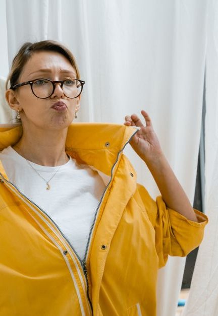 Capsule Wardrobe Layering That Works on Cool October Mornings