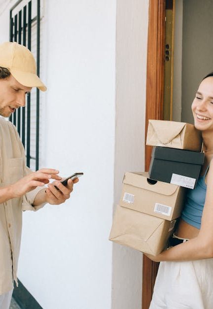 Navigating Online Clothing Delivery: Your 2026 Guide to Efficient Style Solutions